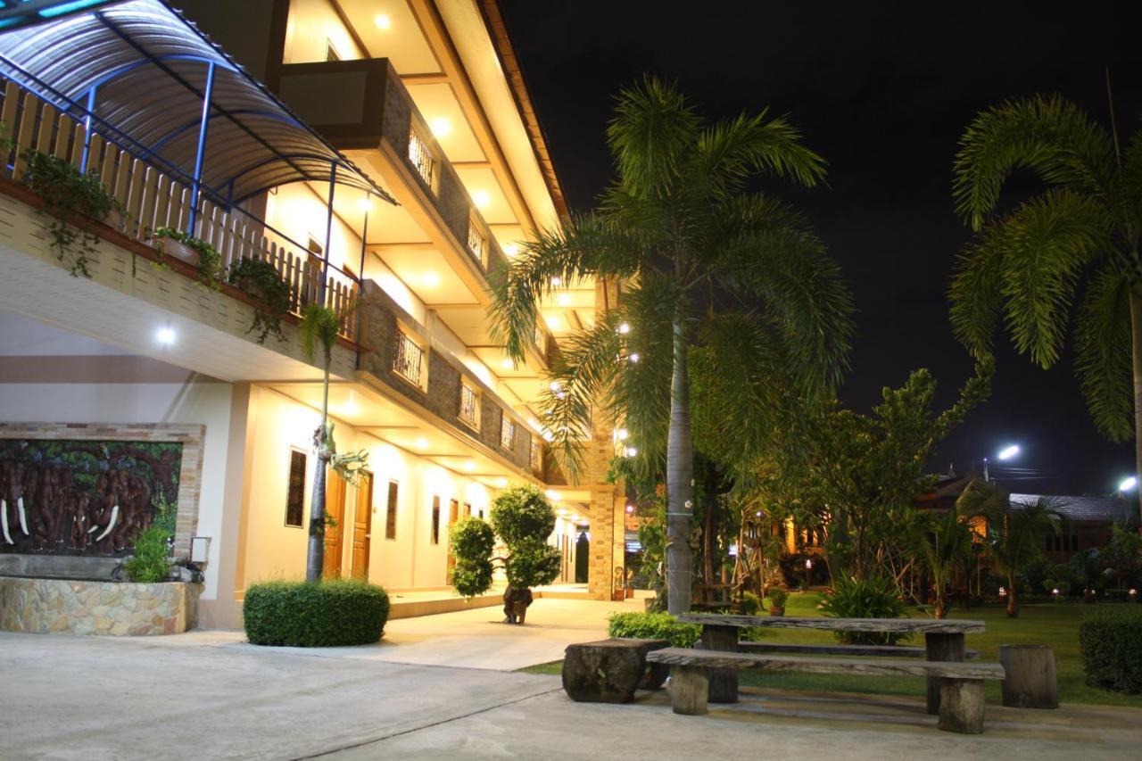 Pn Gold Resort 방샌 외부 사진